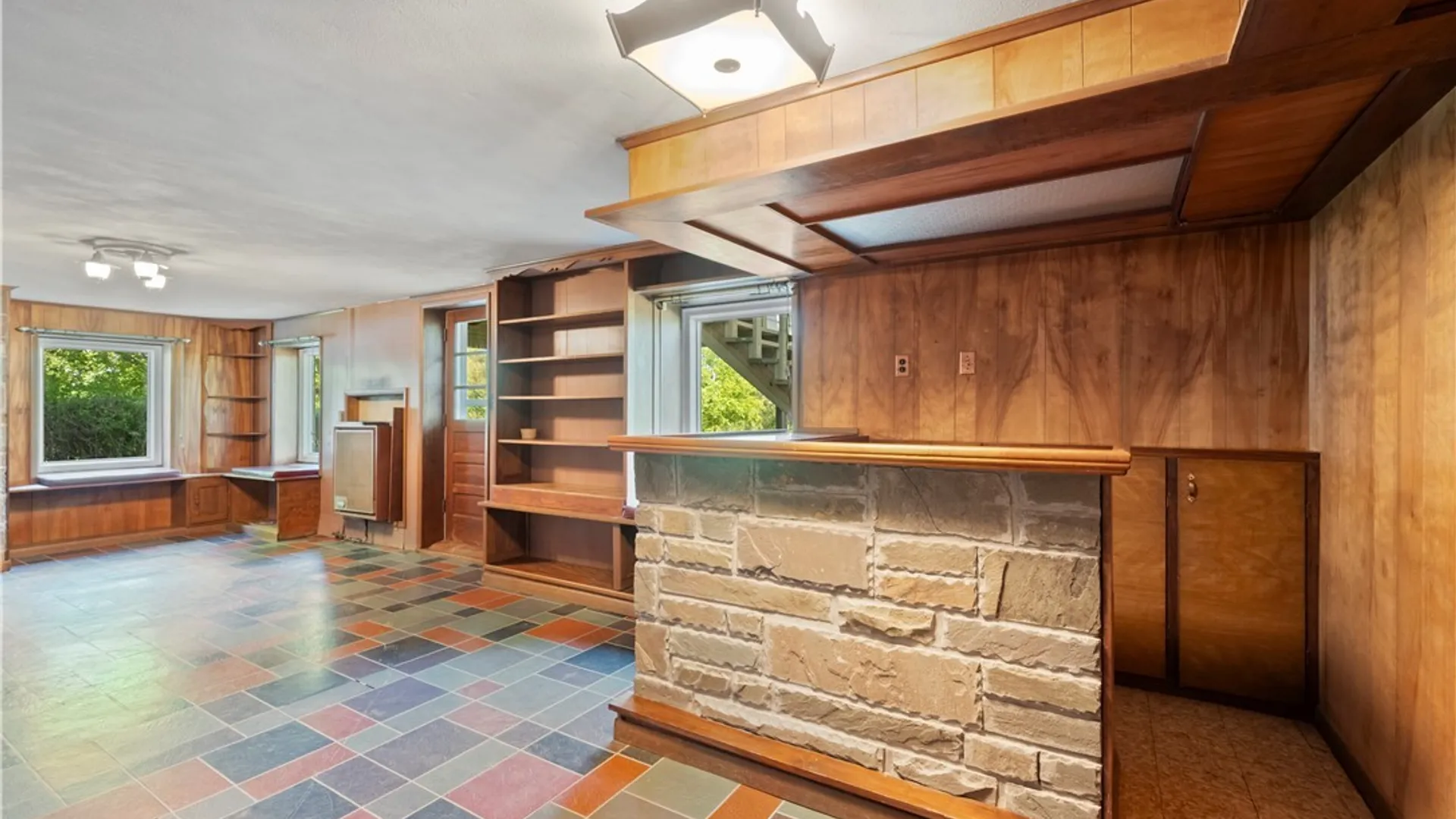 Property at 6 Lloyds Lane, New Hartford, NY 13413 47