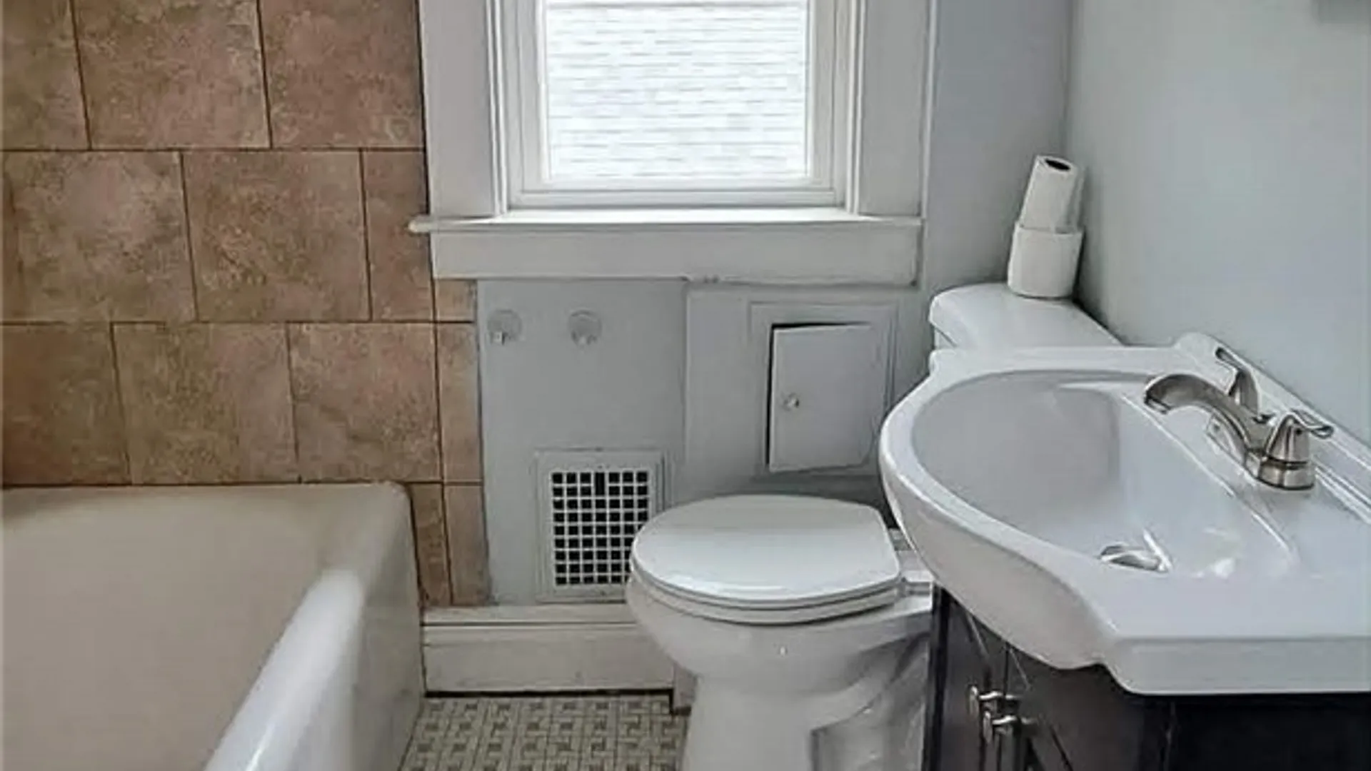 Property at 2498 Linwood Avenue, Niagara Falls, NY 14305 17