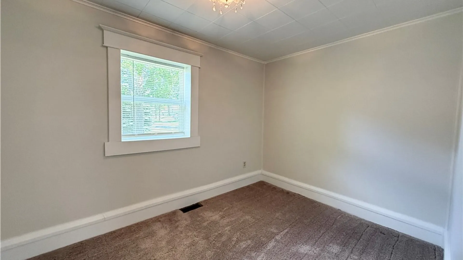 Property at 137 Rockland Avenue, Bradford City, PA 16701 22