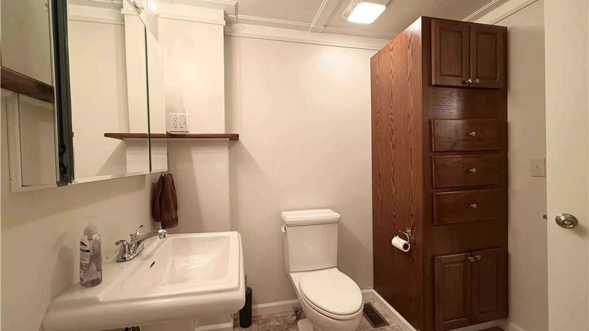 Property at 137 Rockland Avenue, Bradford City, PA 16701 23