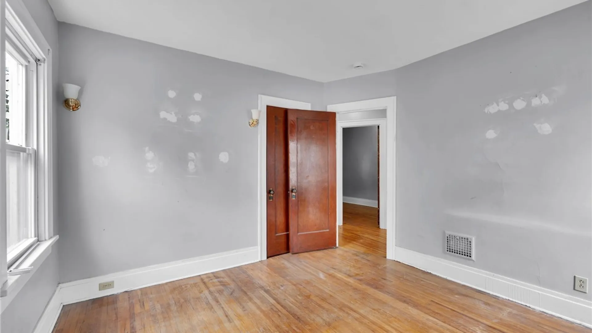 Property at 105 Ontario Street, Buffalo, NY 14207 16