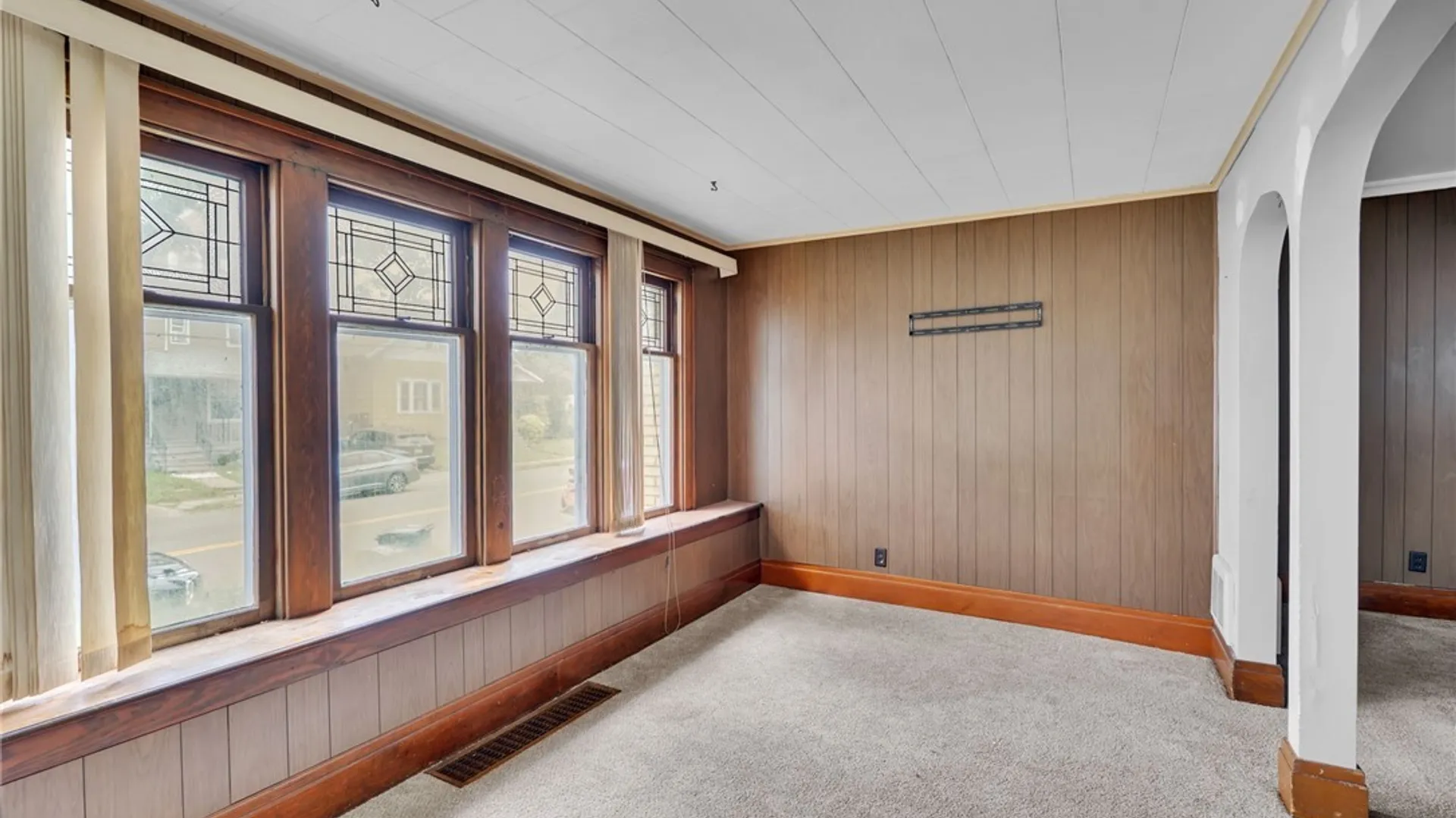 Property at 105 Ontario Street, Buffalo, NY 14207 7