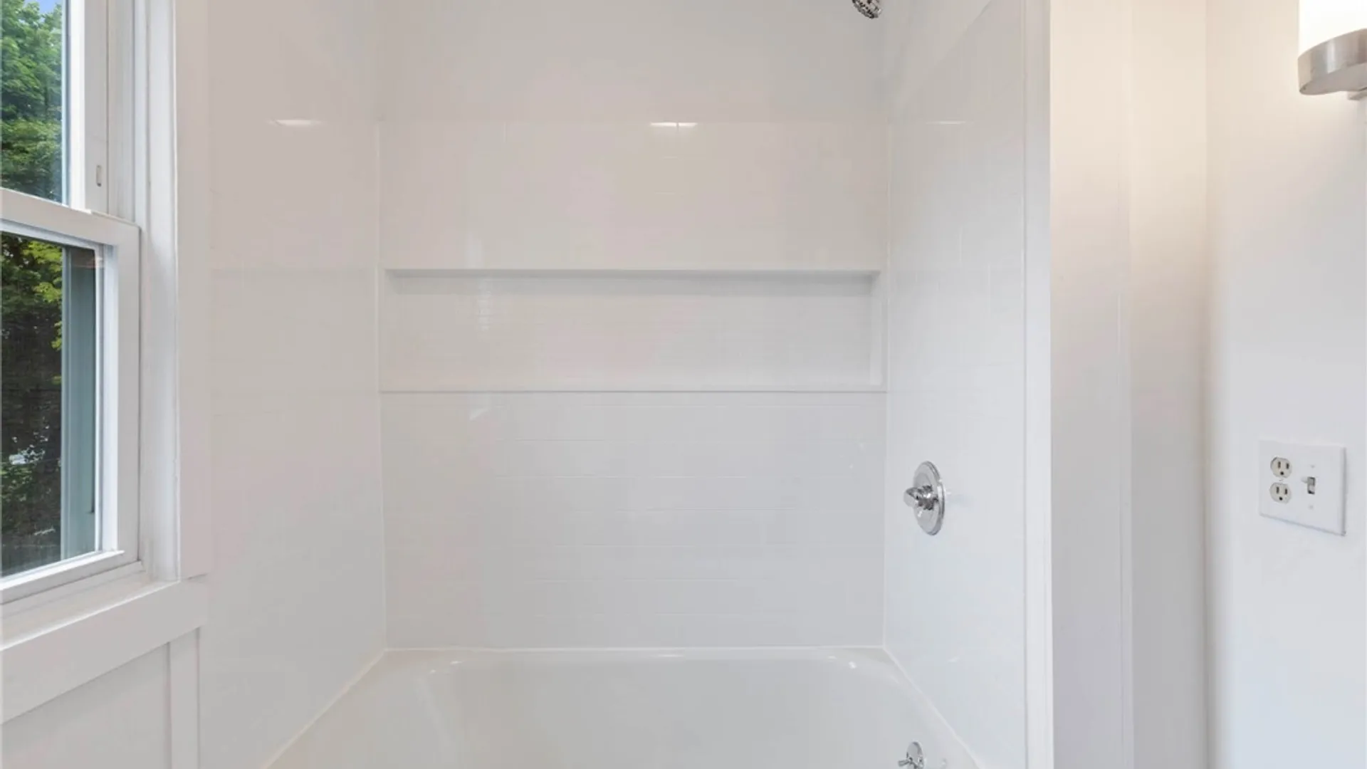Property at 390 Tarrington Road, Irondequoit, NY 14609 12