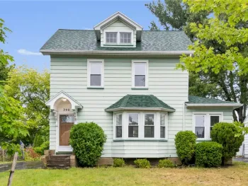 390 Tarrington Road, Irondequoit, NY 14609
