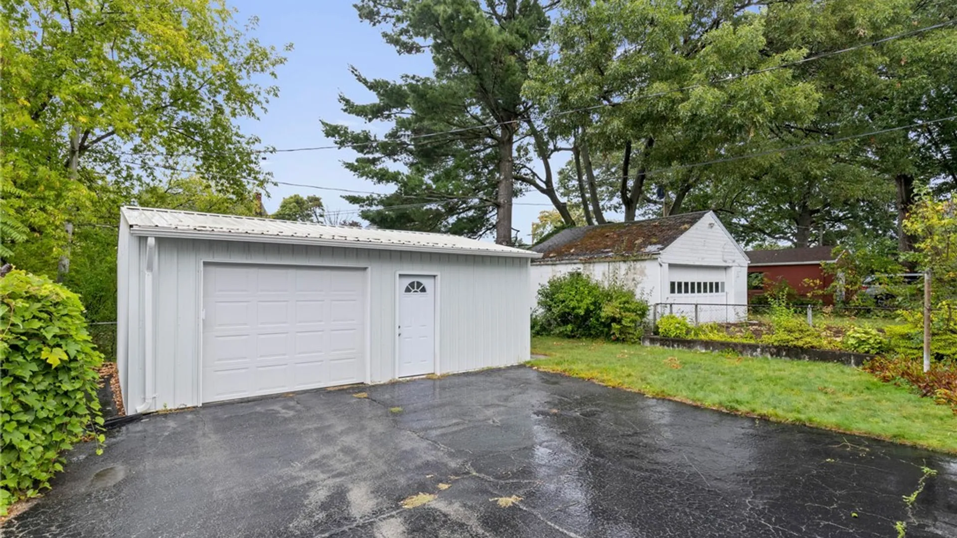 Property at 390 Tarrington Road, Irondequoit, NY 14609 26