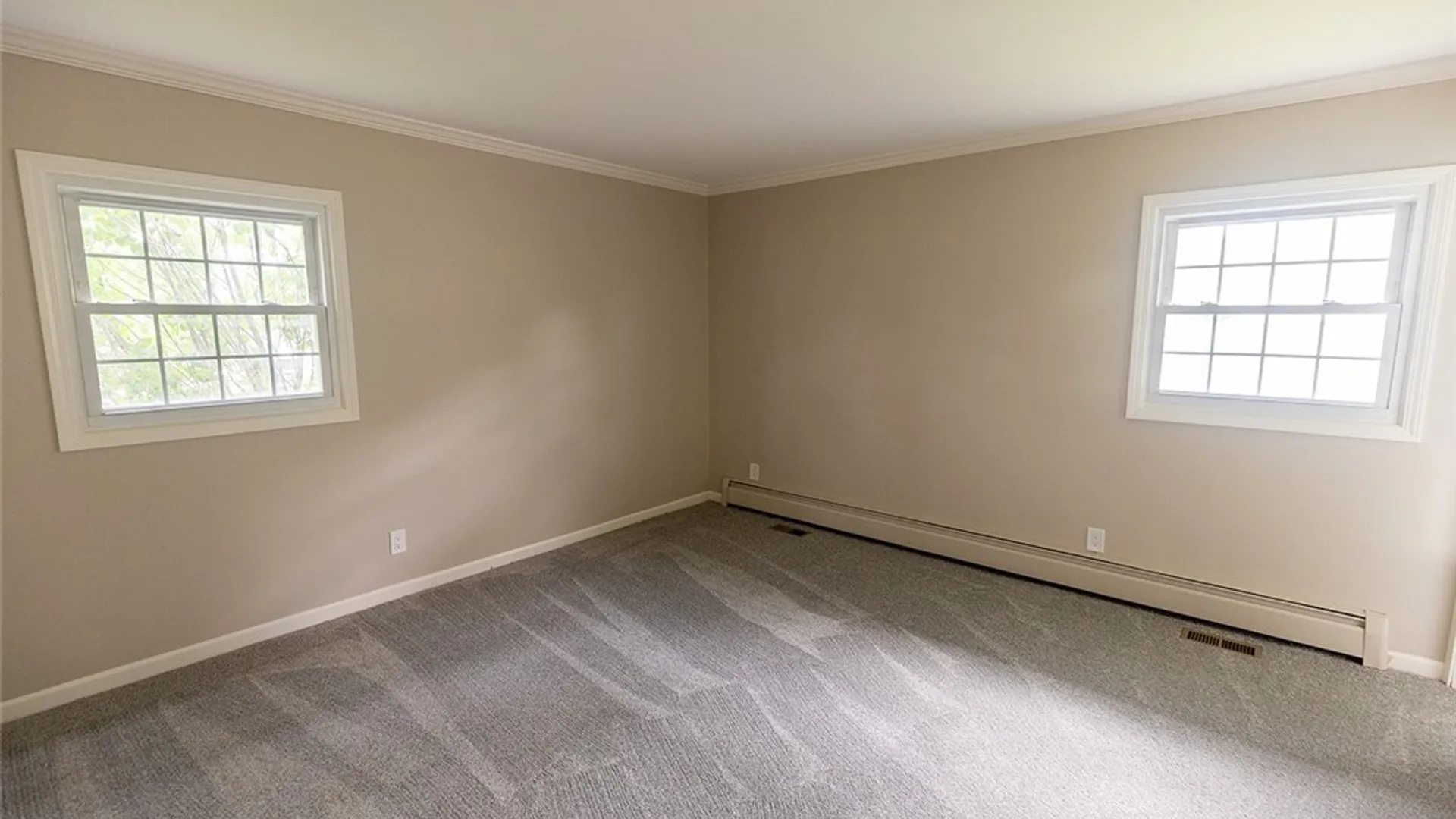 Property at 5350 Vineyard Drive, Clay, NY 13041 15