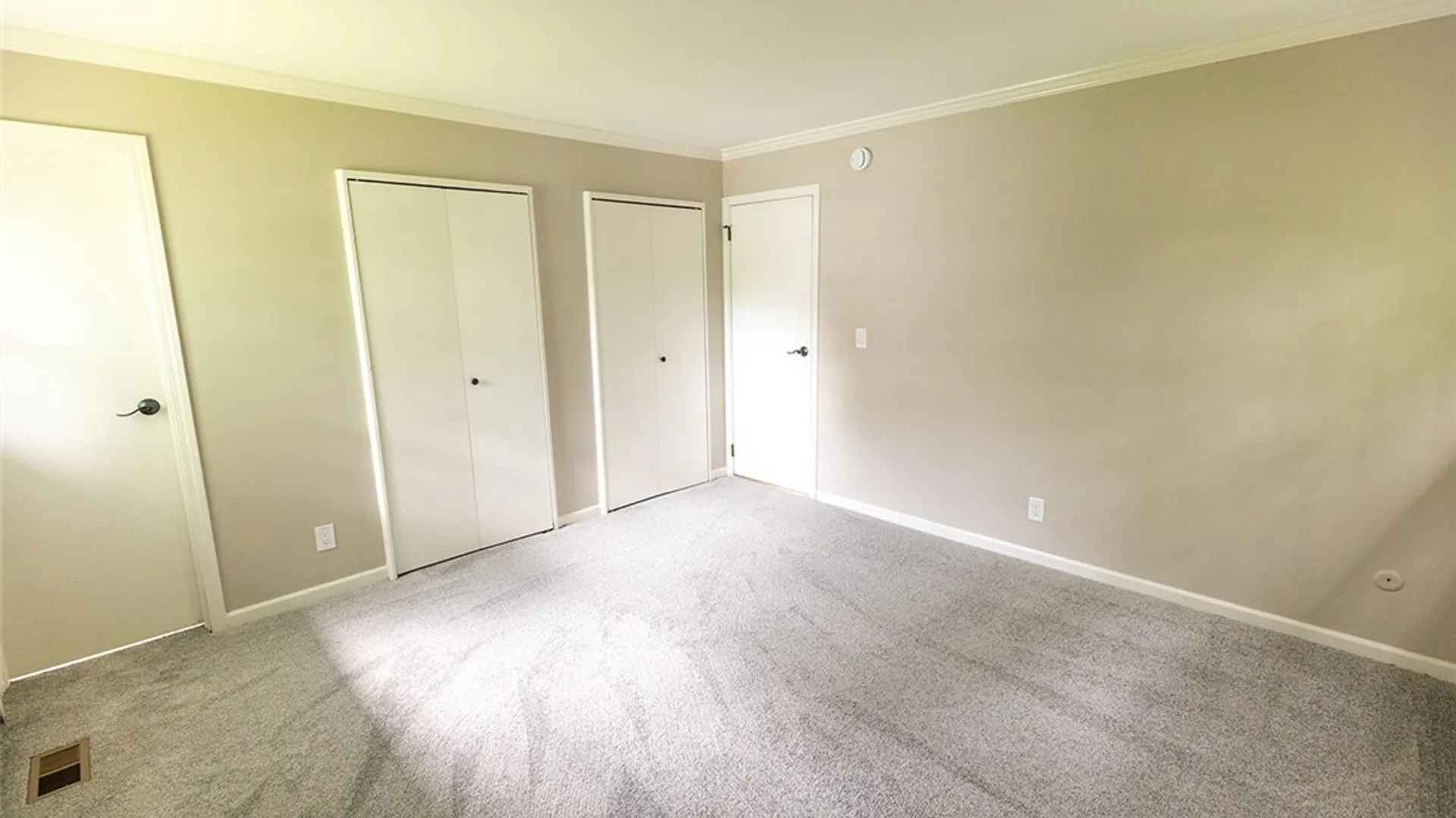 Property at 5350 Vineyard Drive, Clay, NY 13041 16