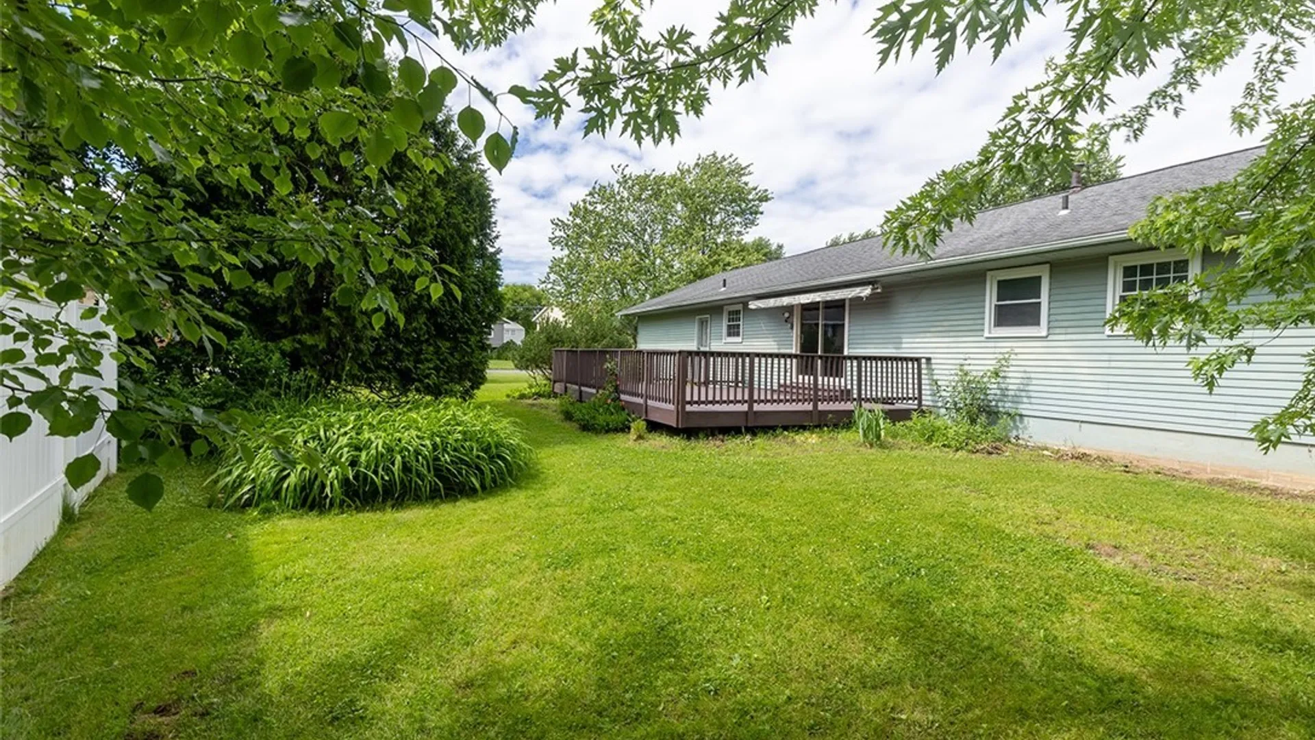 Property at 5350 Vineyard Drive, Clay, NY 13041 34