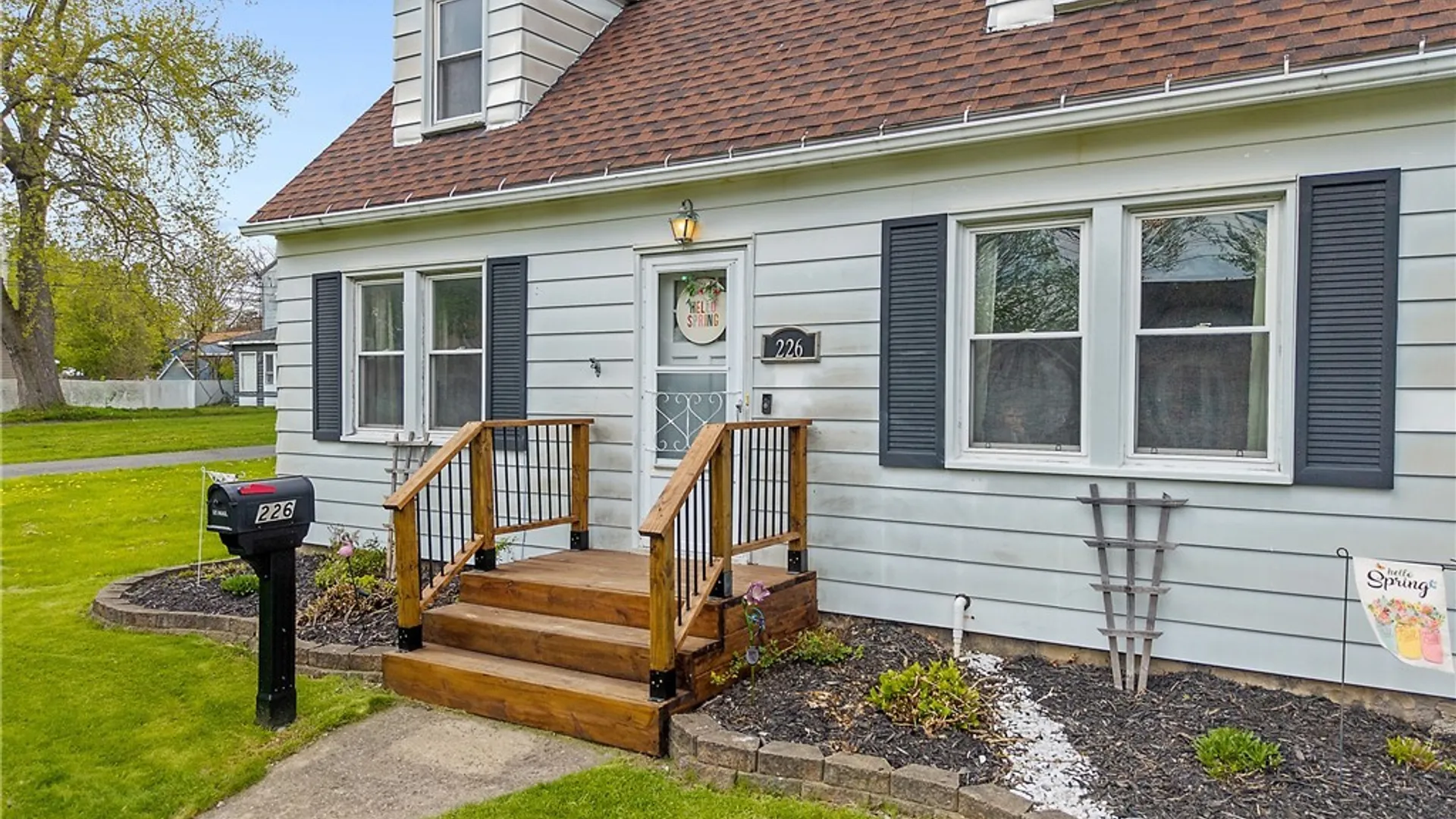 Property at 226 Richfield Boulevard, Salina, NY 13211 2