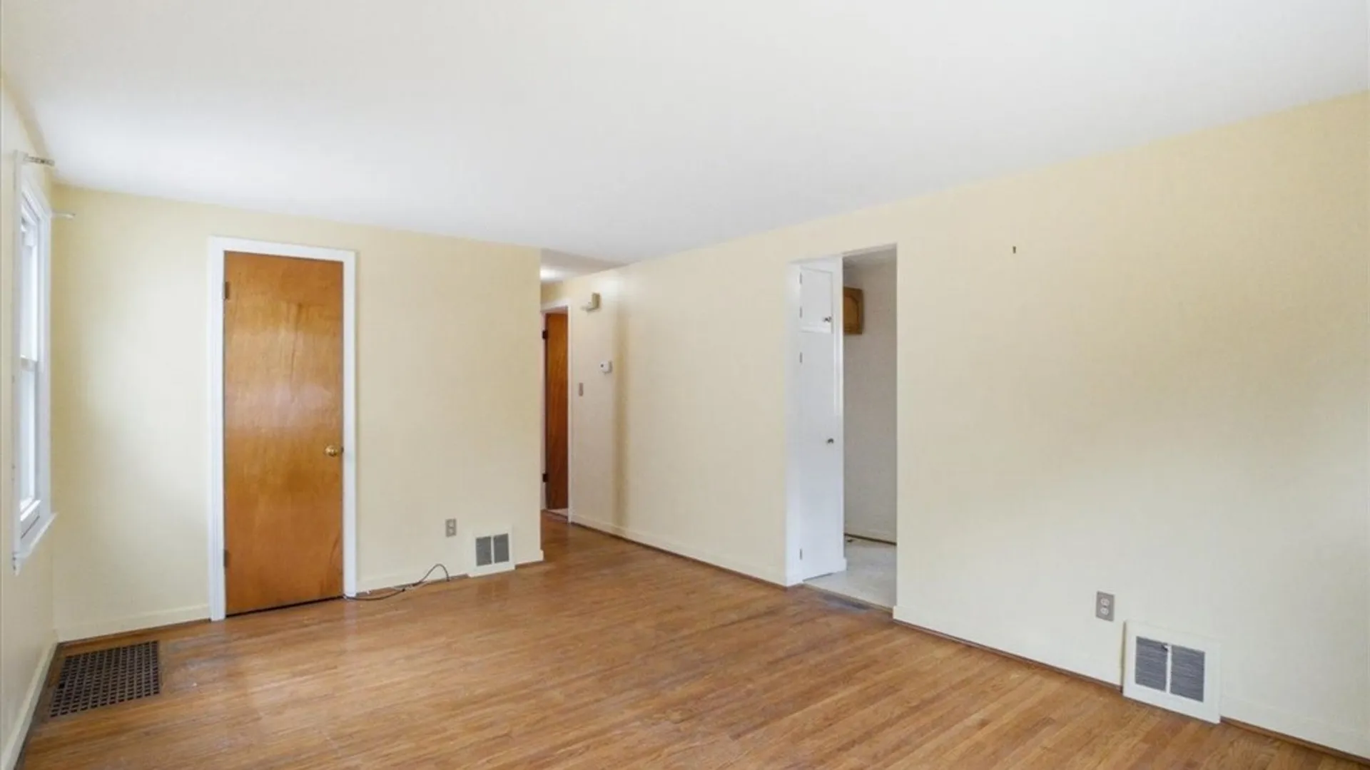 Property at 222 Englewood Avenue, Buffalo, NY 14214 10