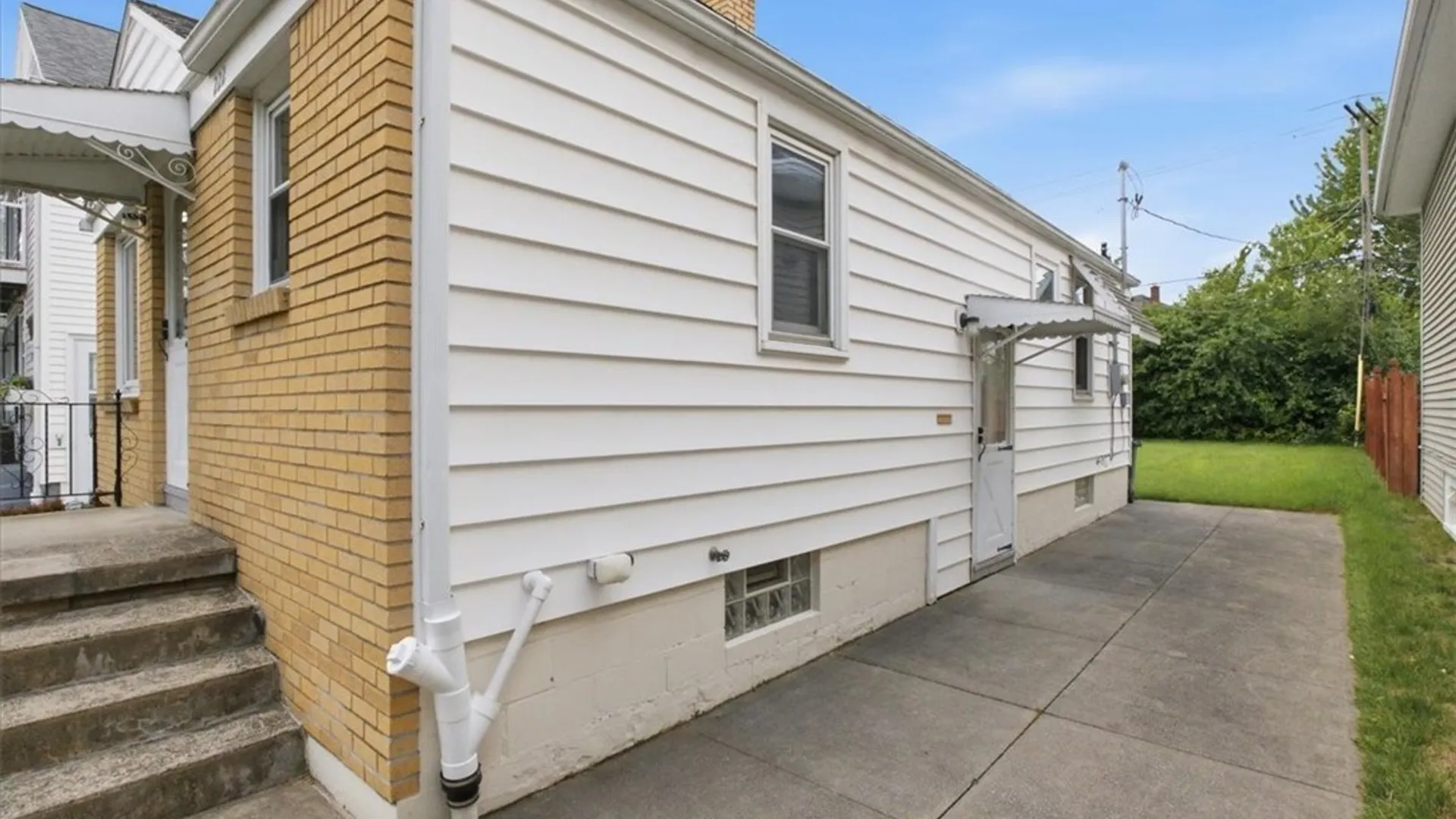 Property at 222 Englewood Avenue, Buffalo, NY 14214 33