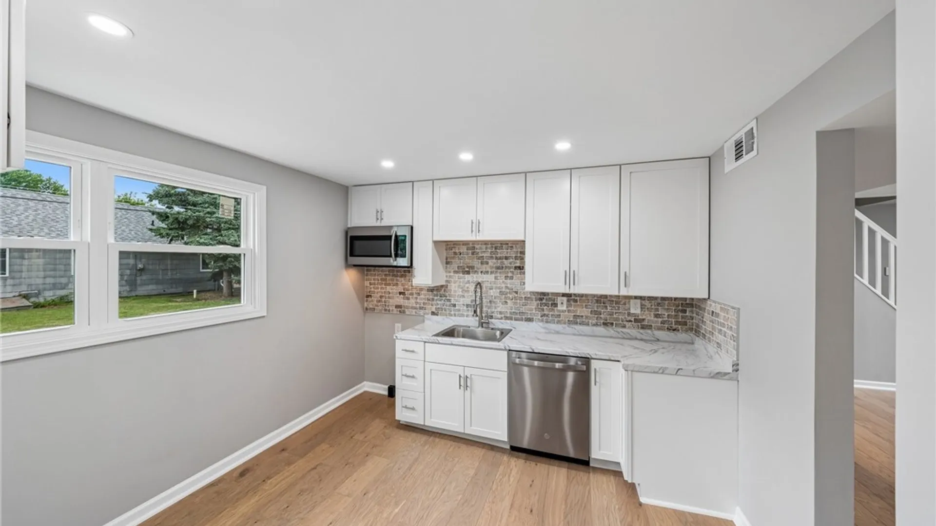 Property at 64 Curwood Court, Tonawanda, NY 14150 8