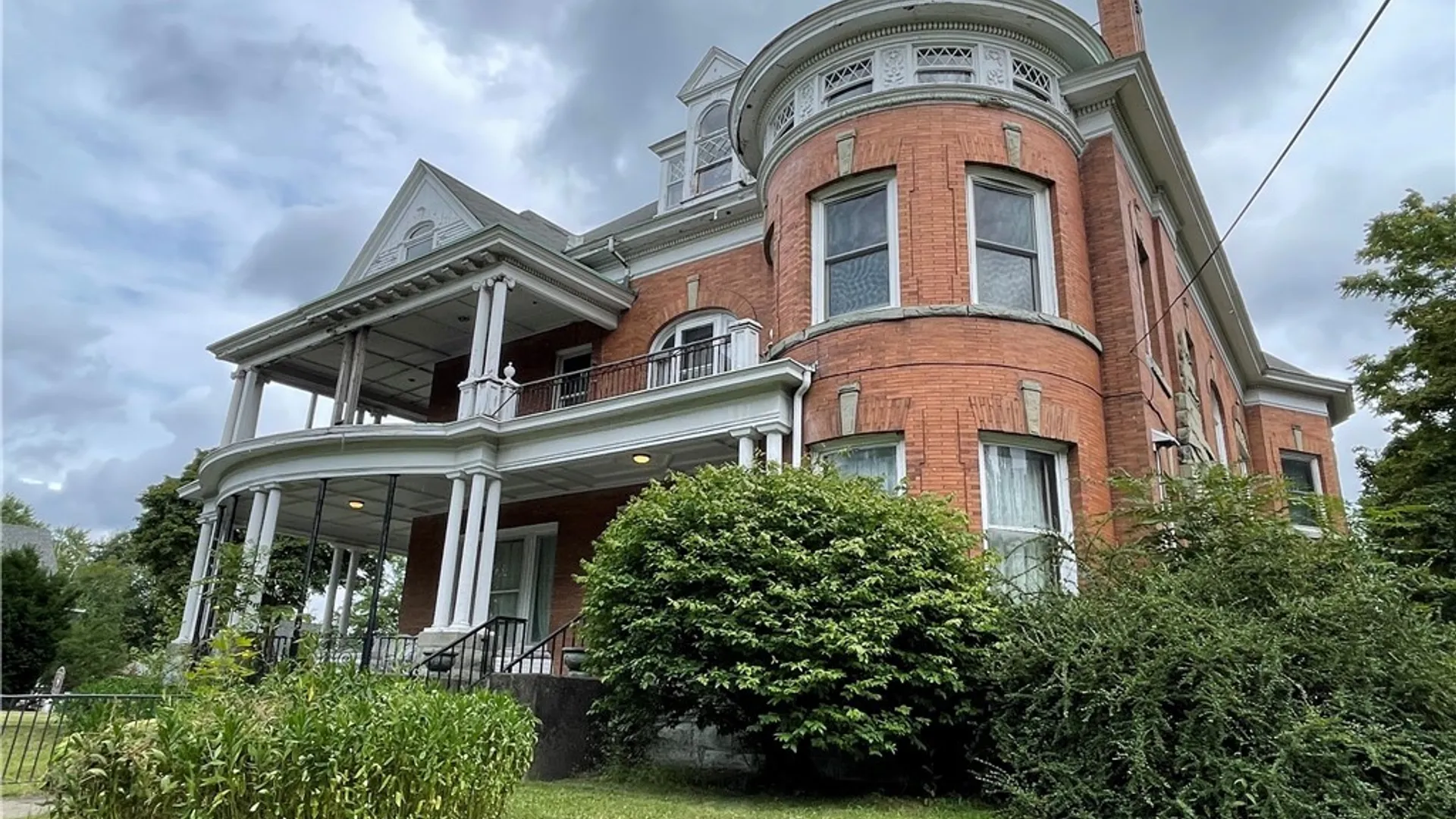Property at 702 Danforth Street, Syracuse, NY 13208 4