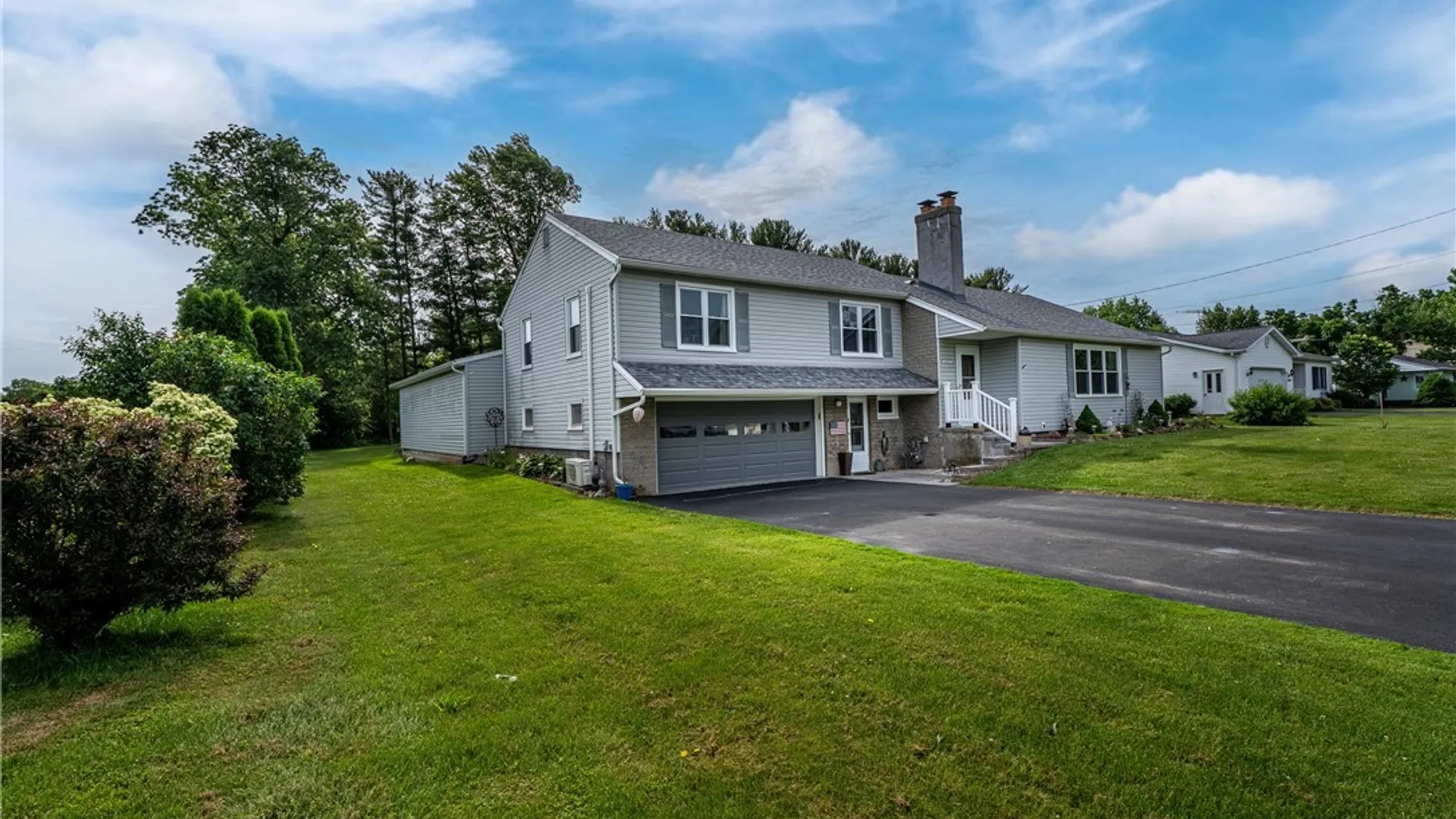 Property at 4257 Freeman Road, Royalton, NY 14105 2