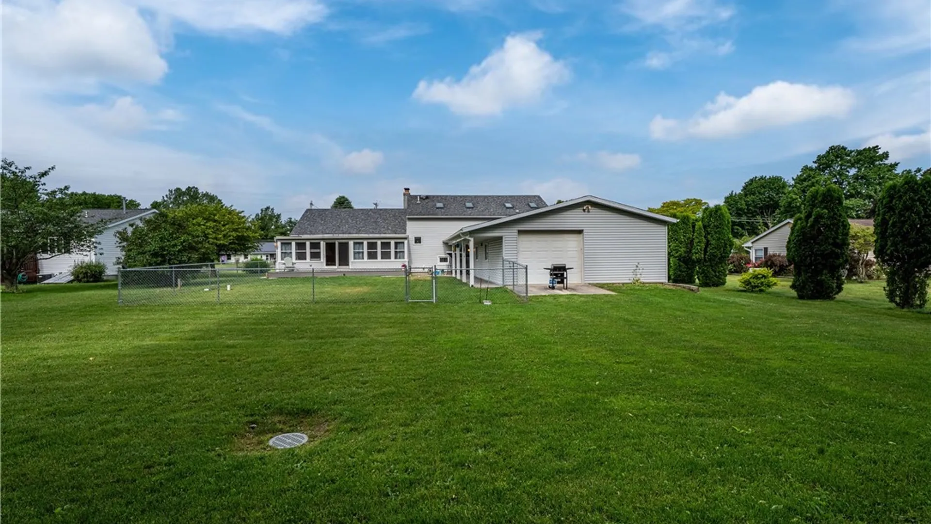 Property at 4257 Freeman Road, Royalton, NY 14105 9