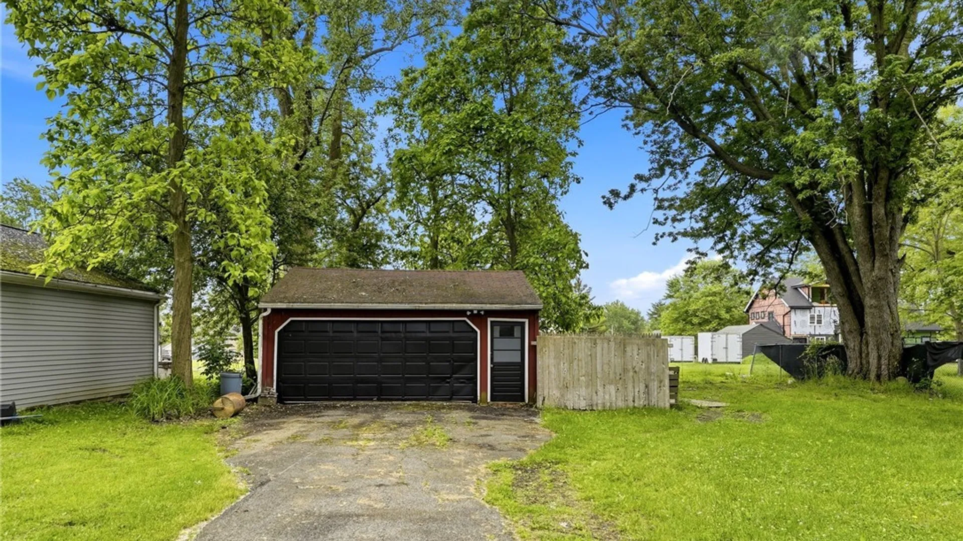 Property at 4245 Highland Parkway, Hamburg, NY 14219 21