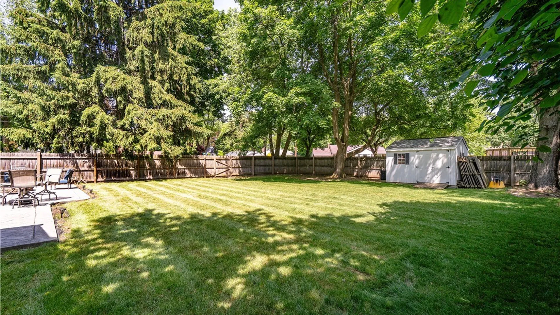 Property at 114 Euclid Avenue, Hamburg, NY 14075 26