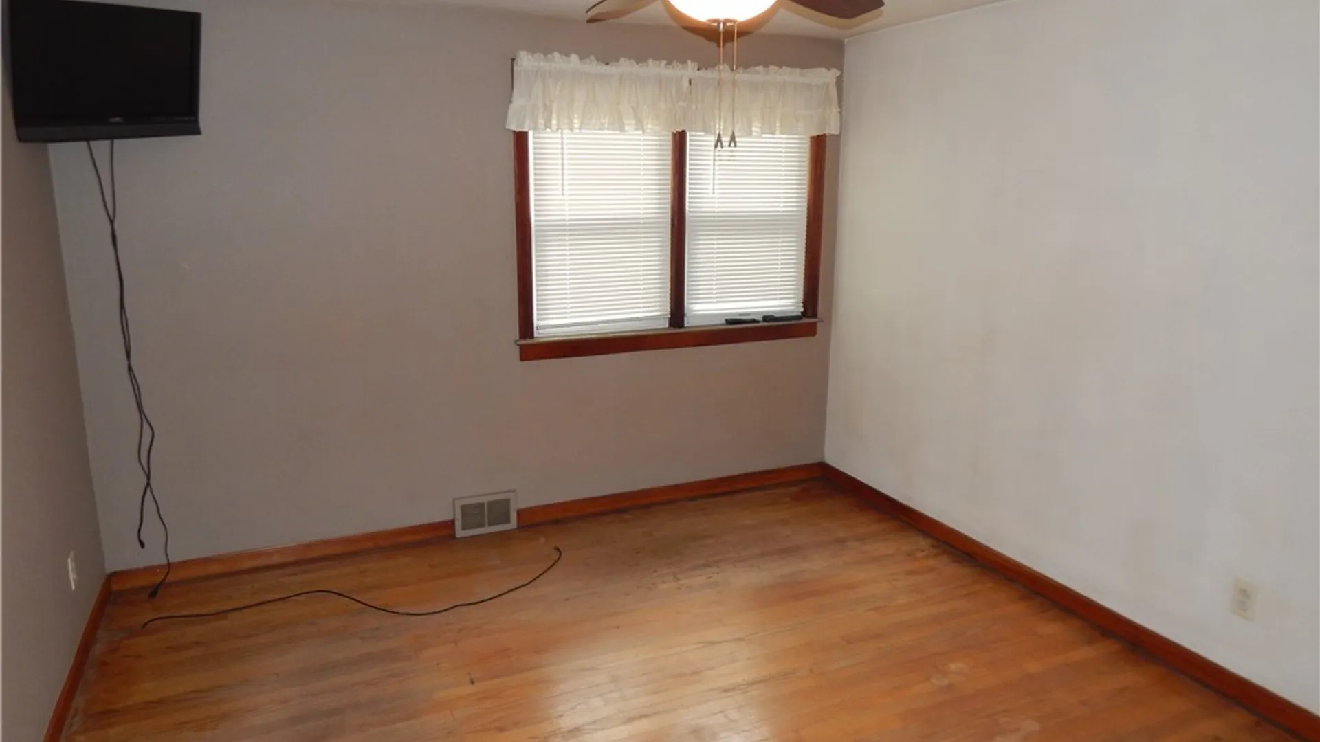 Property at 217 Briggs Street, Syracuse, NY 13208 20