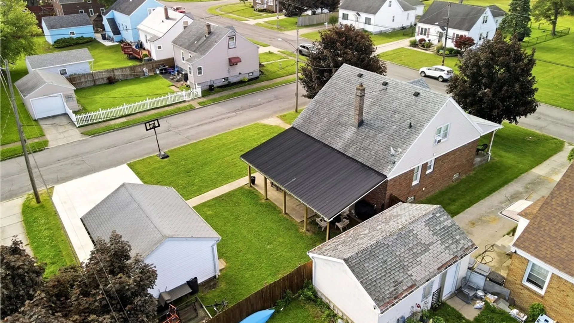 Property at 86 E Milnor Avenue, Lackawanna, NY 14218 4