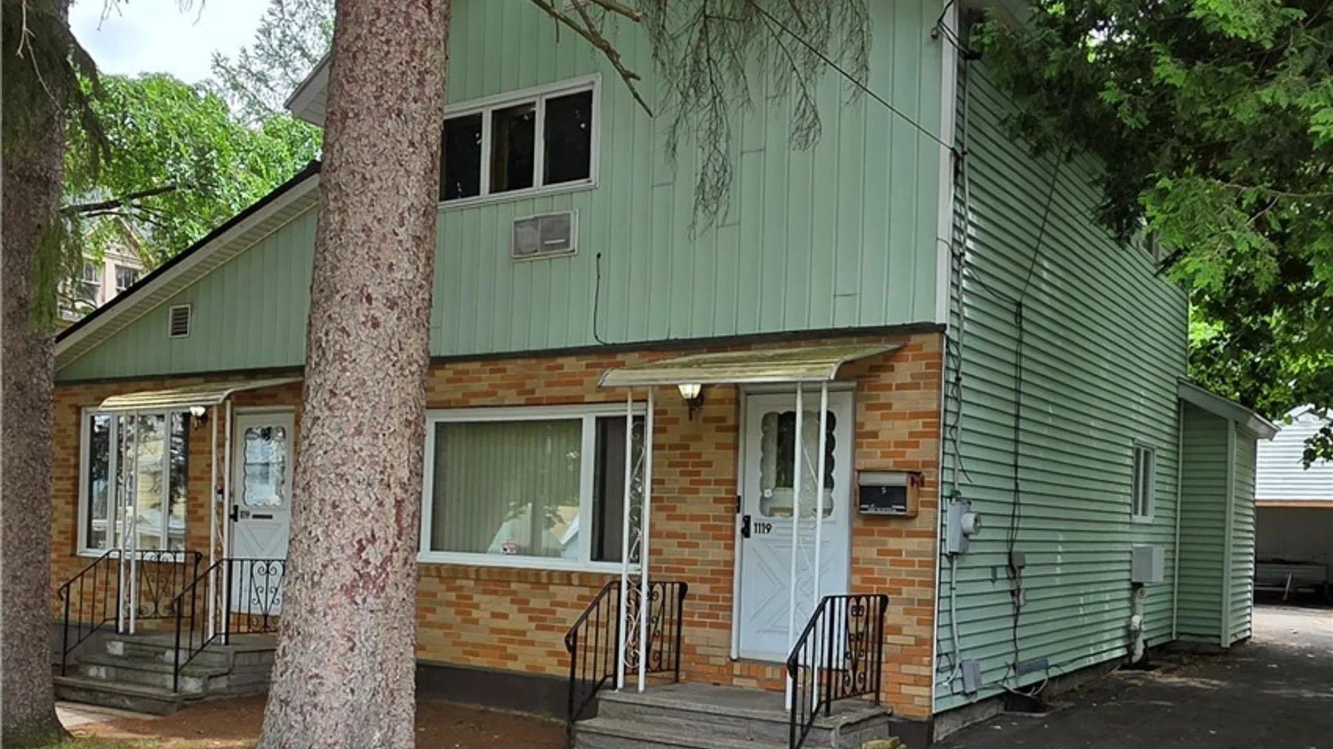 Property at 1119 Jefferson Avenue, Utica, NY 13501 3