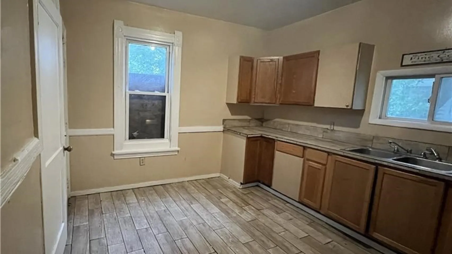 Property at 308 Rowland Street, Syracuse, NY 13204 2