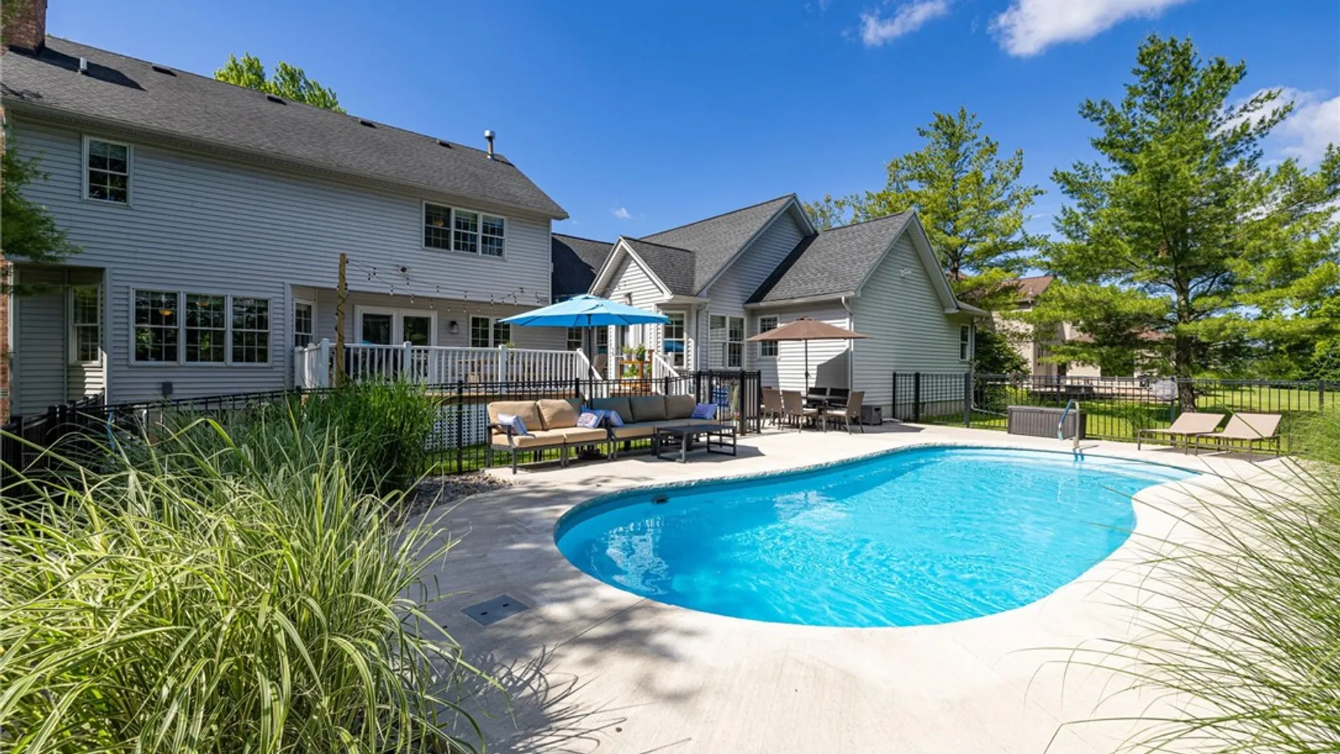 Property at 45 Olde Prestwick, Perinton, NY 14526 7