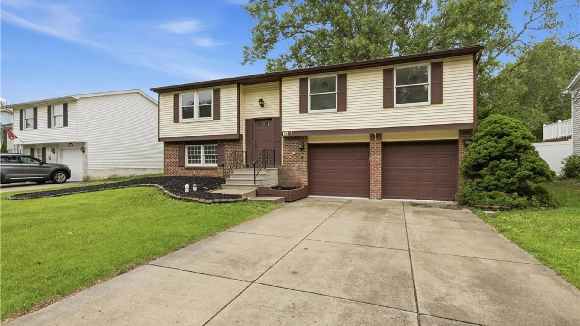Property at 163 Losson Road, Cheektowaga, NY 14227 36