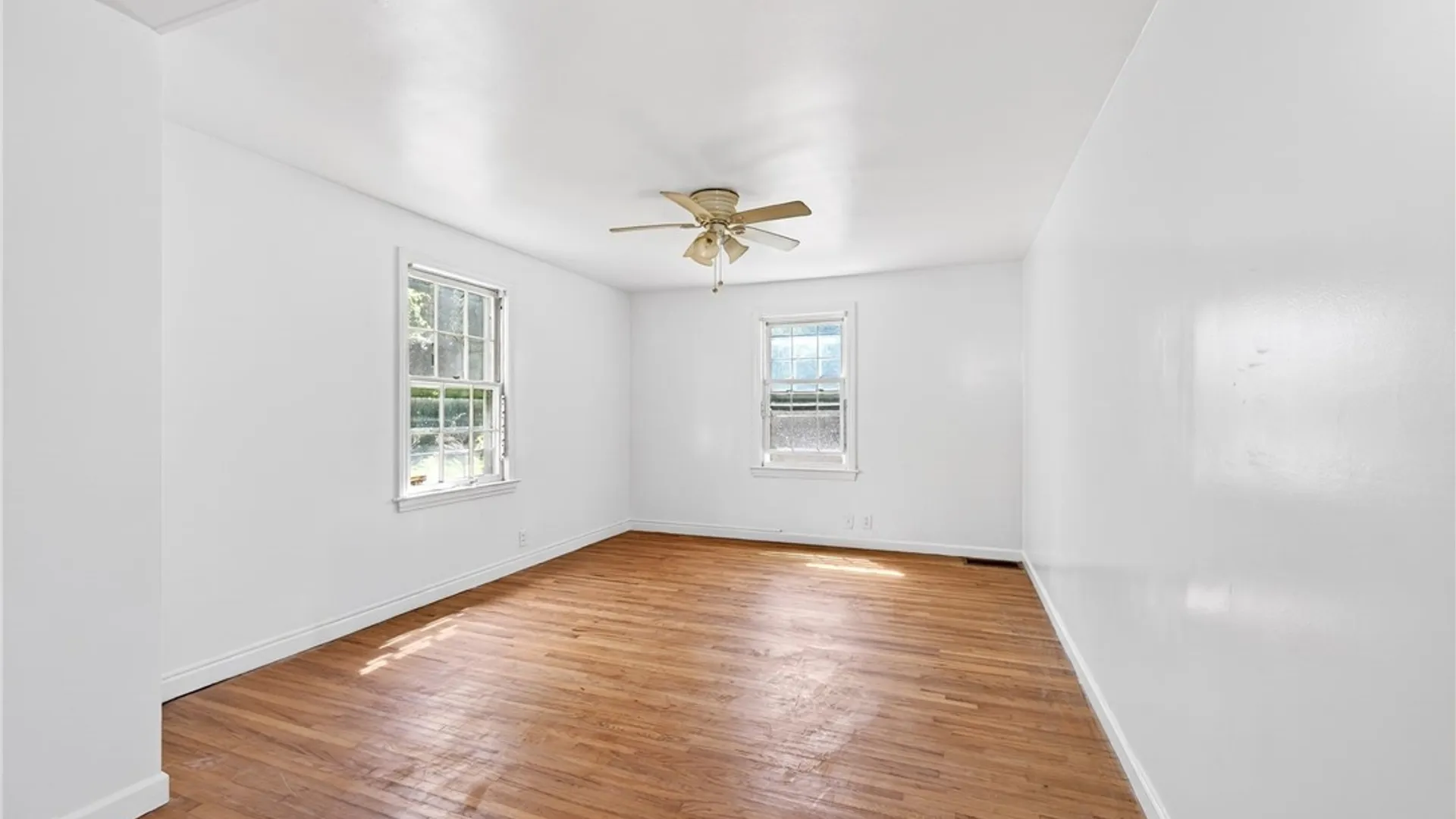 Property at 20 New Amsterdam Avenue, Buffalo, NY 14216 18