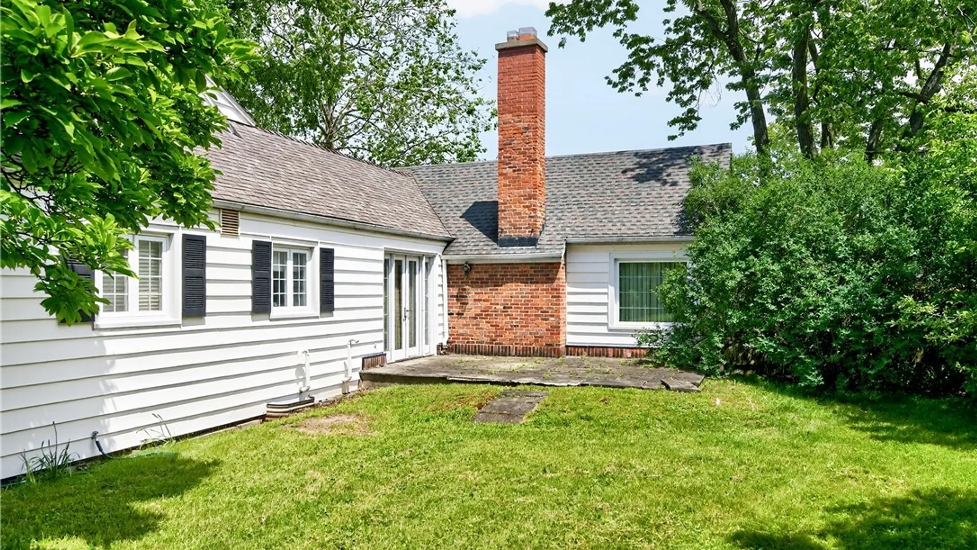 Property at 20 New Amsterdam Avenue, Buffalo, NY 14216 25