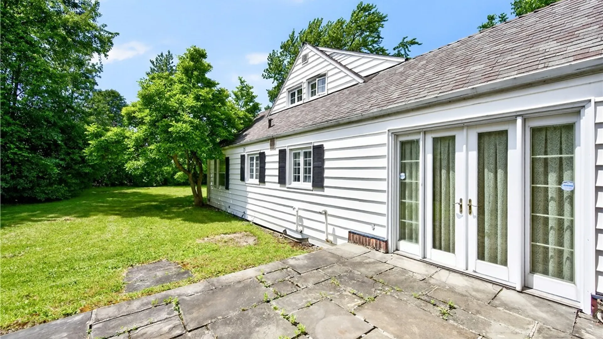 Property at 20 New Amsterdam Avenue, Buffalo, NY 14216 28