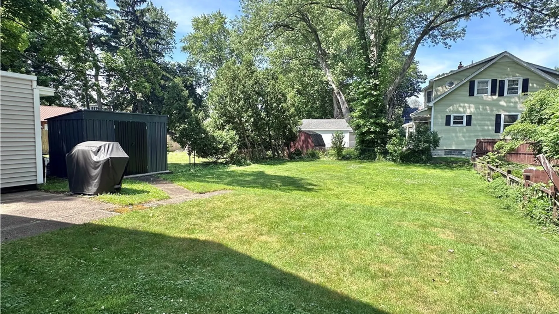 Property at 82 Marengo Avenue, Hamburg, NY 14075 7