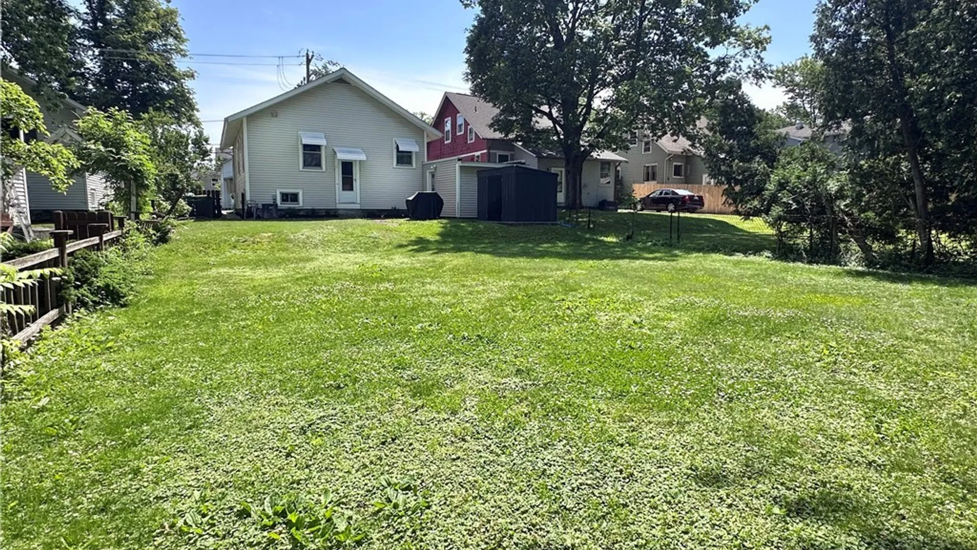 Property at 82 Marengo Avenue, Hamburg, NY 14075 8