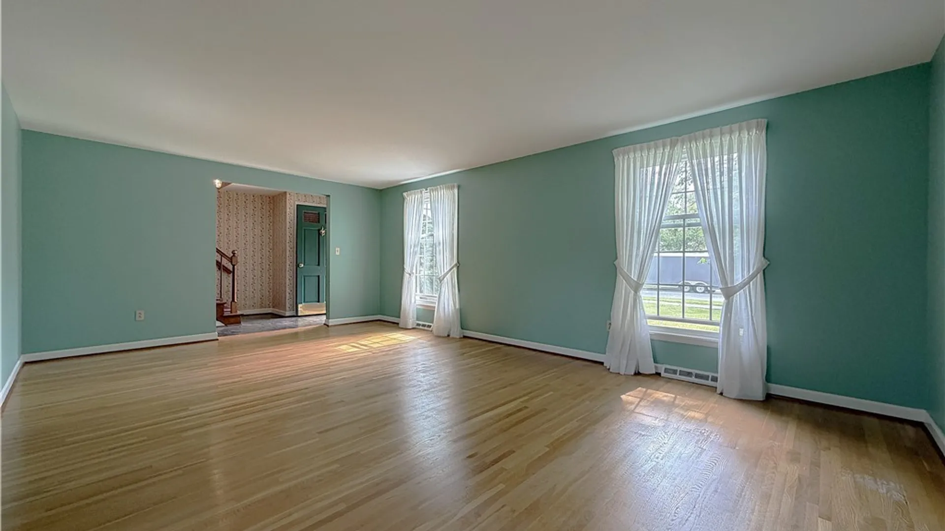 Property at 25 Foxpoint, Amherst, NY 14221 3