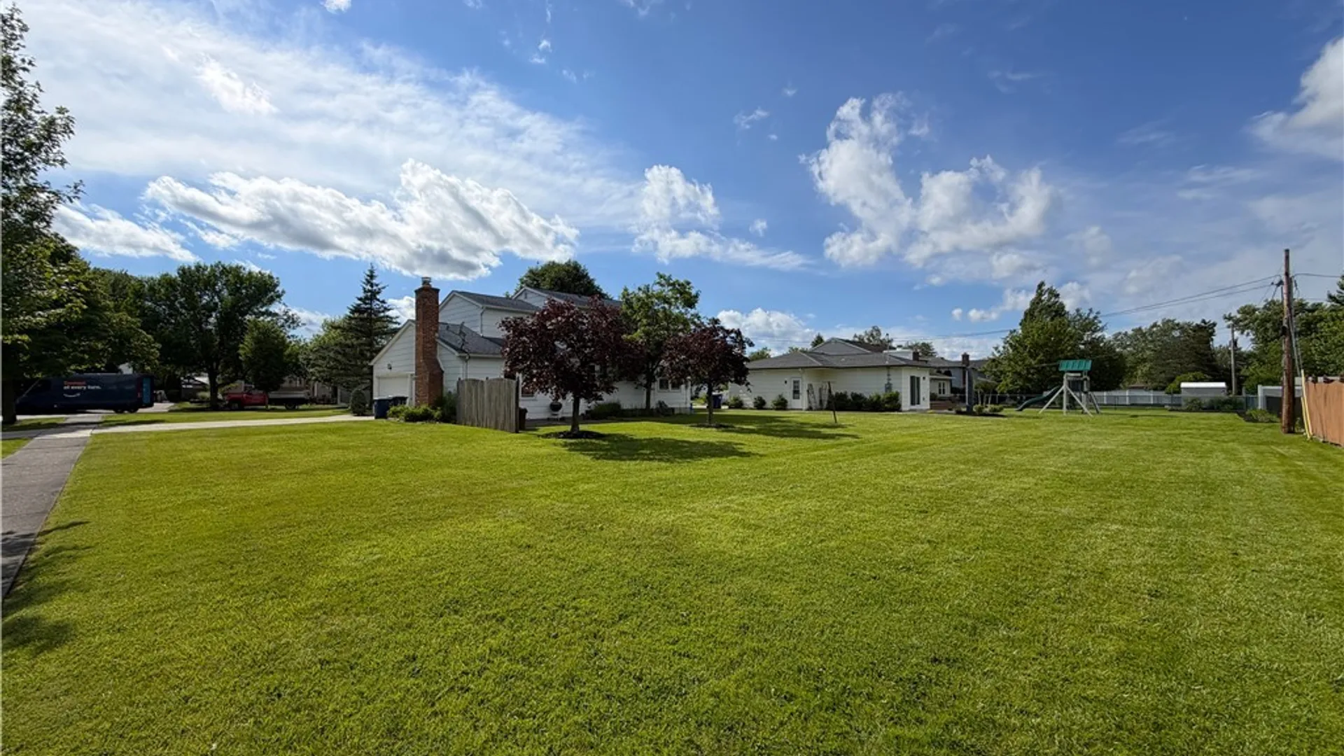 Property at 25 Foxpoint, Amherst, NY 14221 34