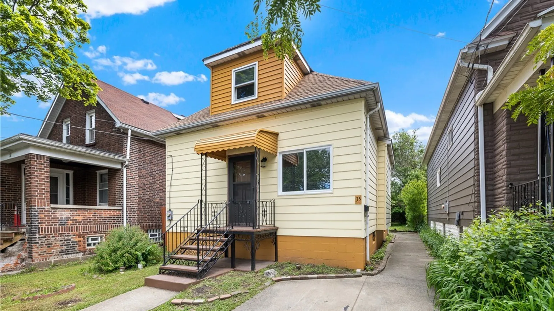 Property at 35 Reo Avenue, Cheektowaga, NY 14211 2