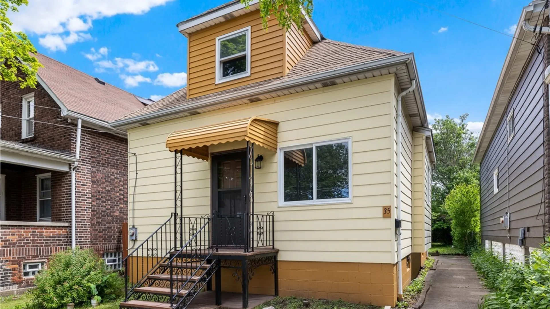 Property at 35 Reo Avenue, Cheektowaga, NY 14211 3