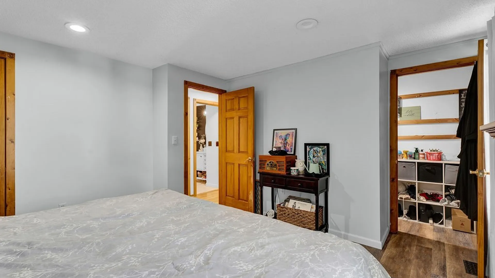 Property at 40 Benz Drive, Cheektowaga, NY 14043 14