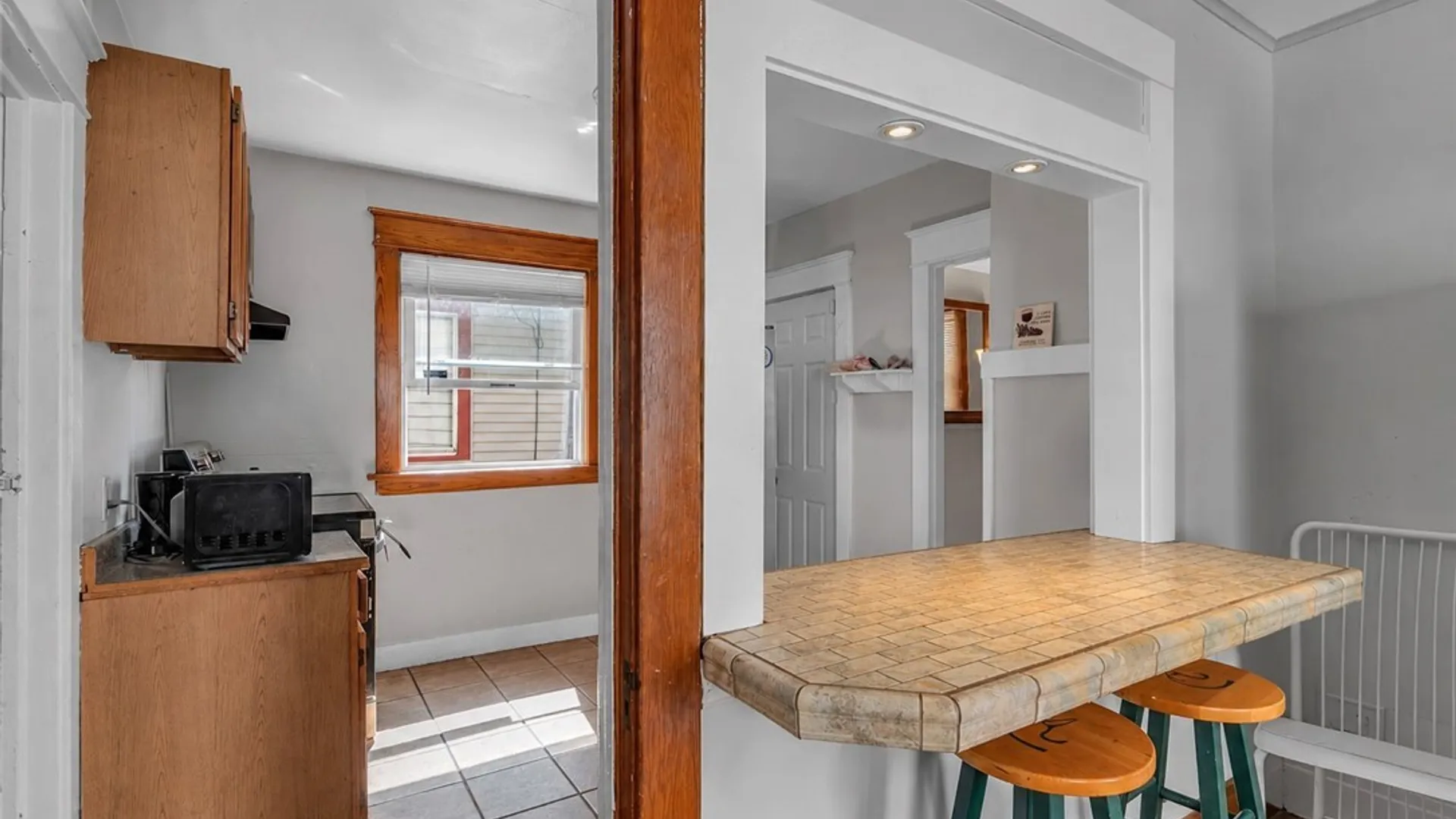 Property at 44 W Winspear Avenue, Buffalo, NY 14214 4