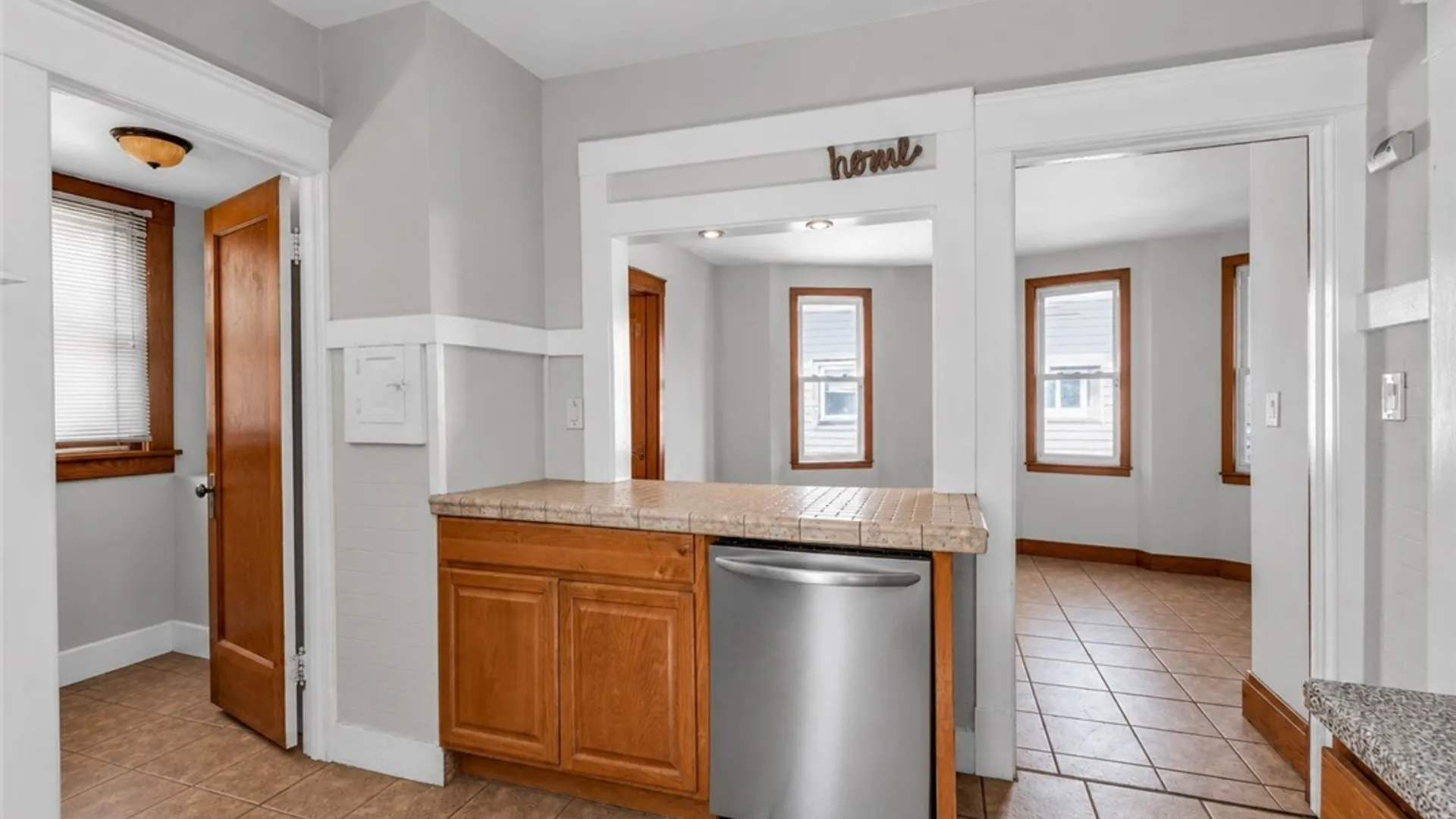 Property at 44 W Winspear Avenue, Buffalo, NY 14214 7