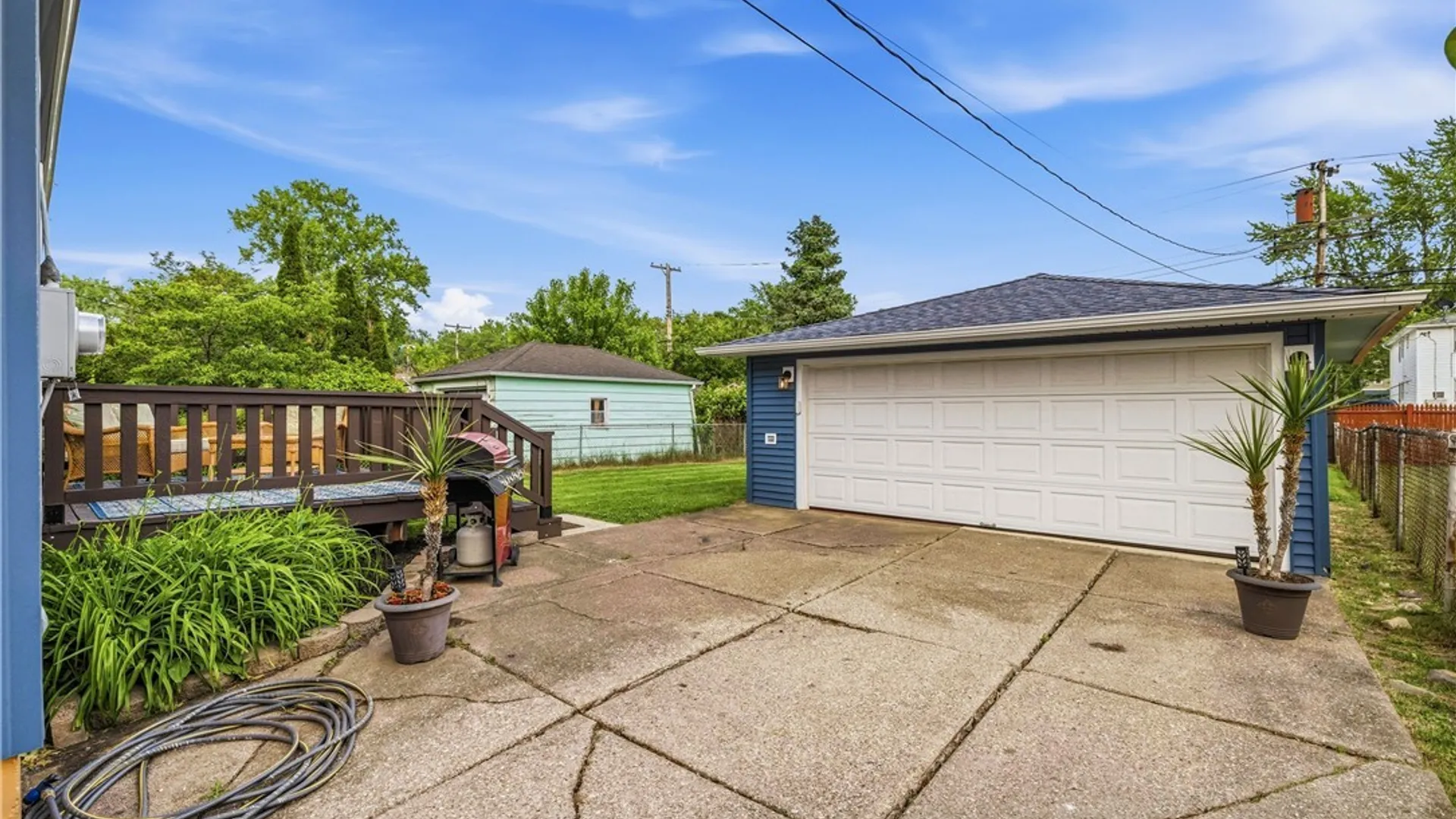 Property at 77 Avondale Place, Buffalo, NY 14210 20