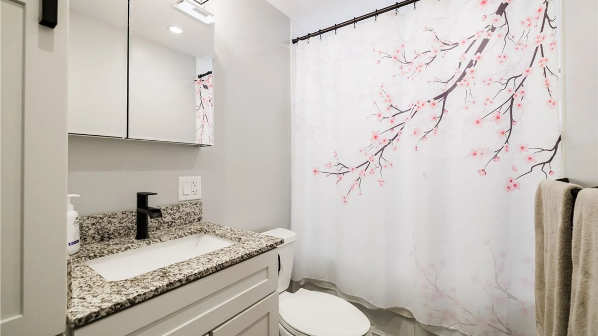Property at 25 Southfield Drive, Webster, NY 14580 18