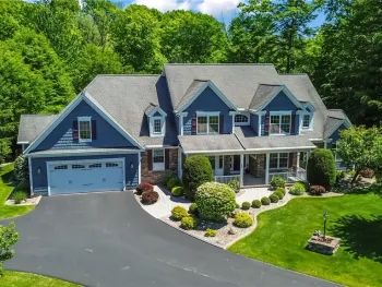 24 Whisper Creek Court, Greece, NY 14626