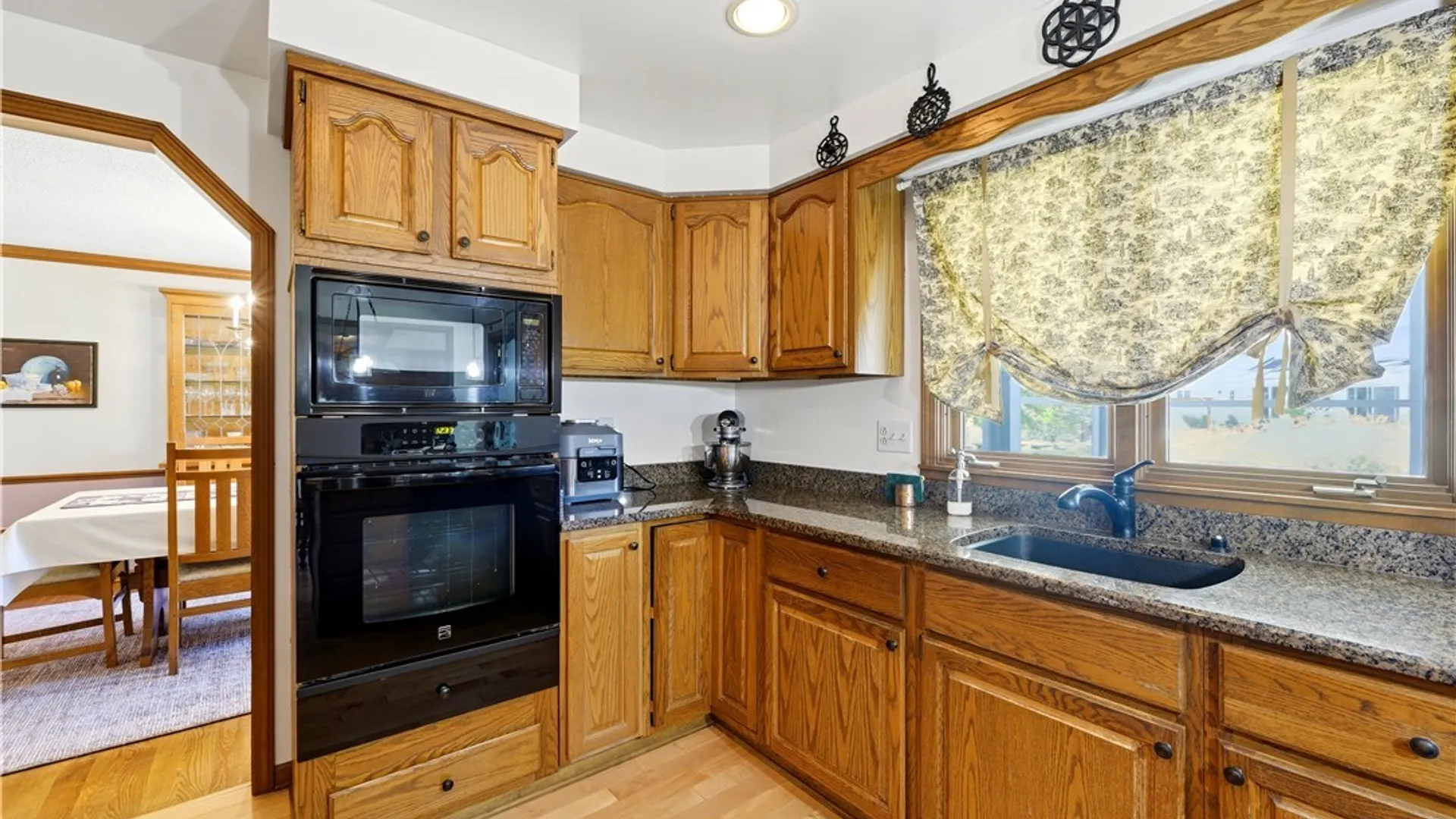 Property at 14 Waxwing Lane, Amherst, NY 14051 20