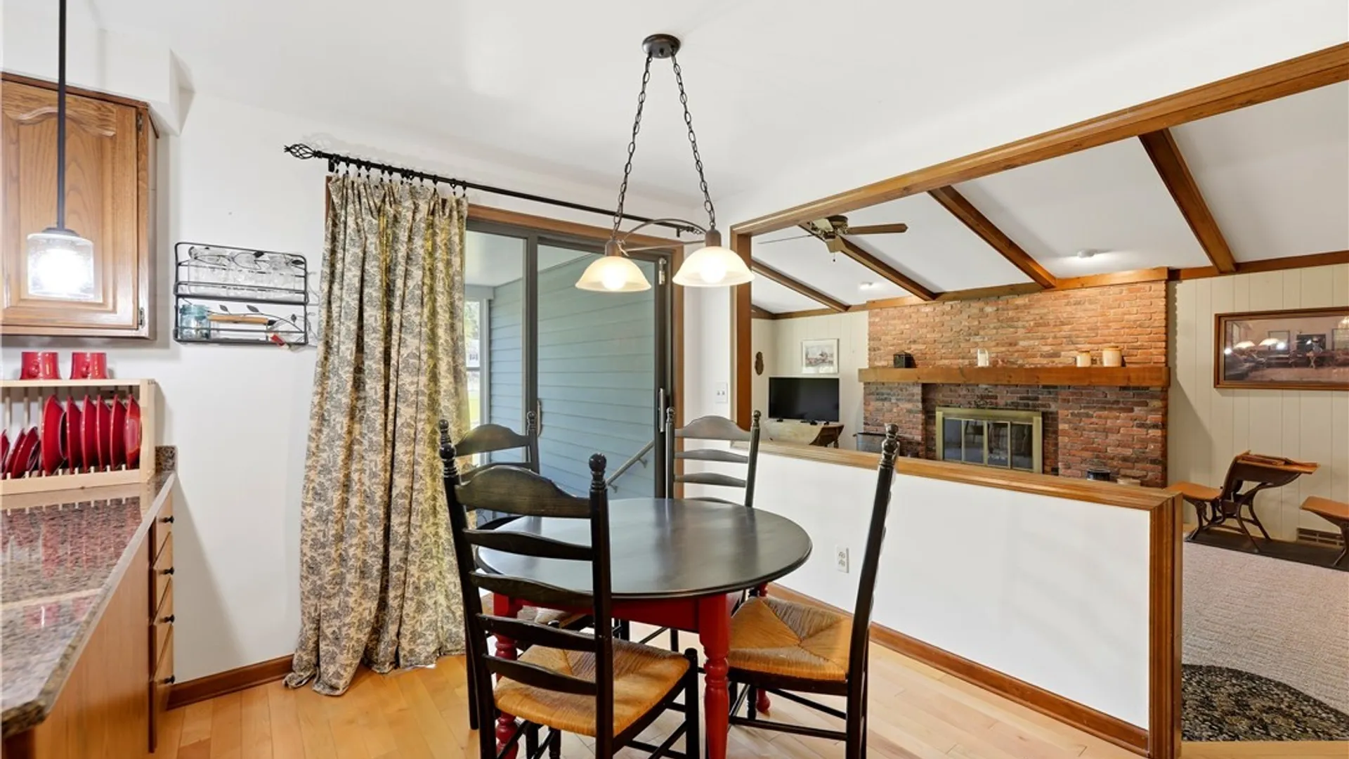 Property at 14 Waxwing Lane, Amherst, NY 14051 22