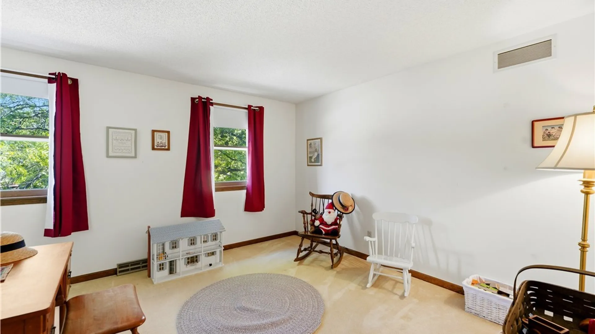 Property at 14 Waxwing Lane, Amherst, NY 14051 32