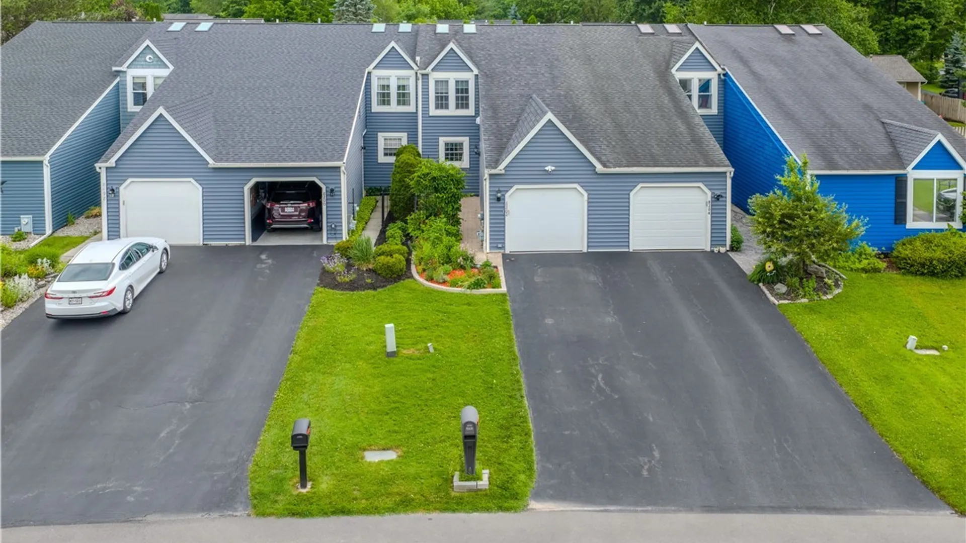Property at 8202 Beehive Circle, Clay, NY 13090 6