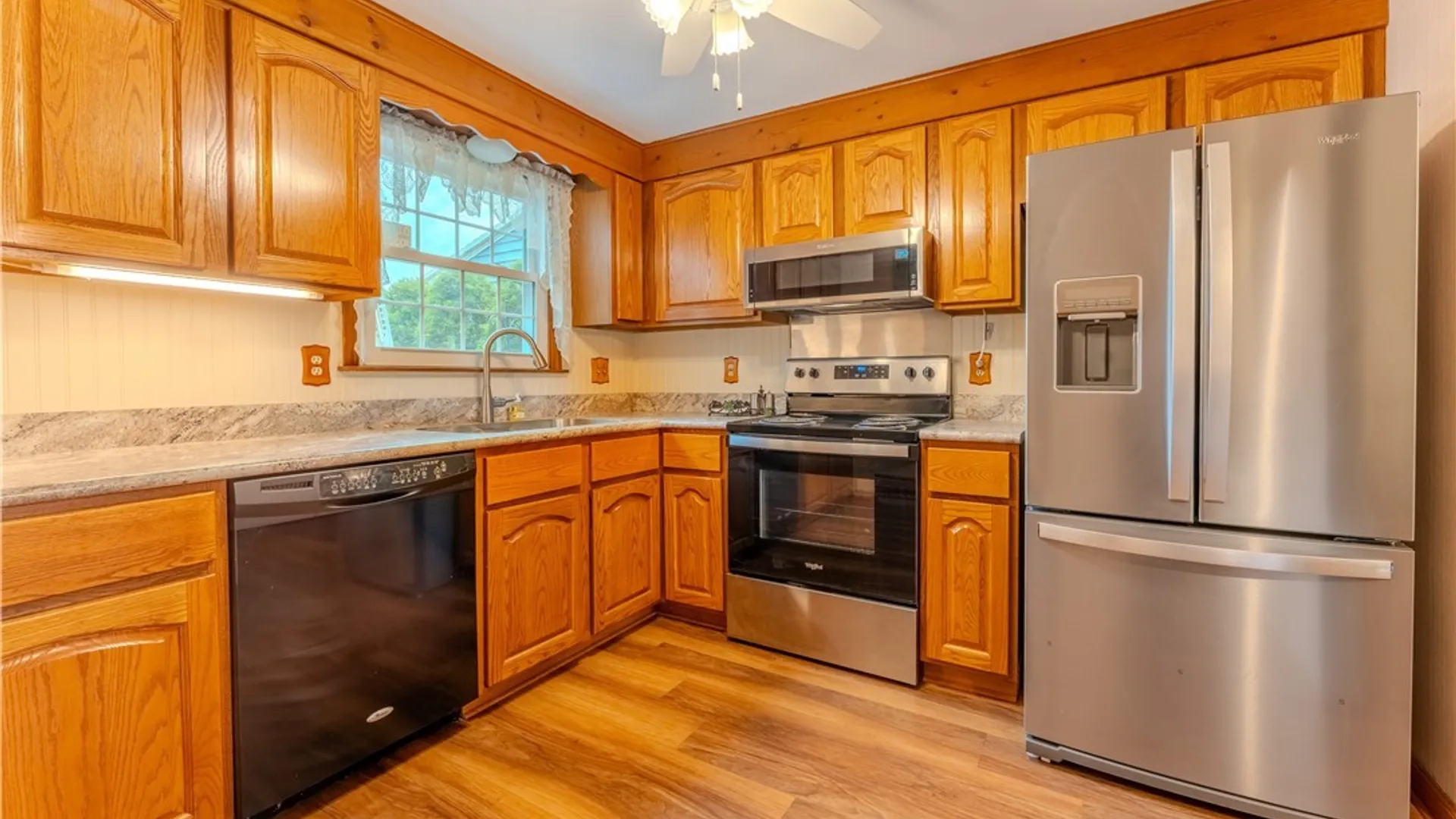 Property at 8202 Beehive Circle, Clay, NY 13090 9