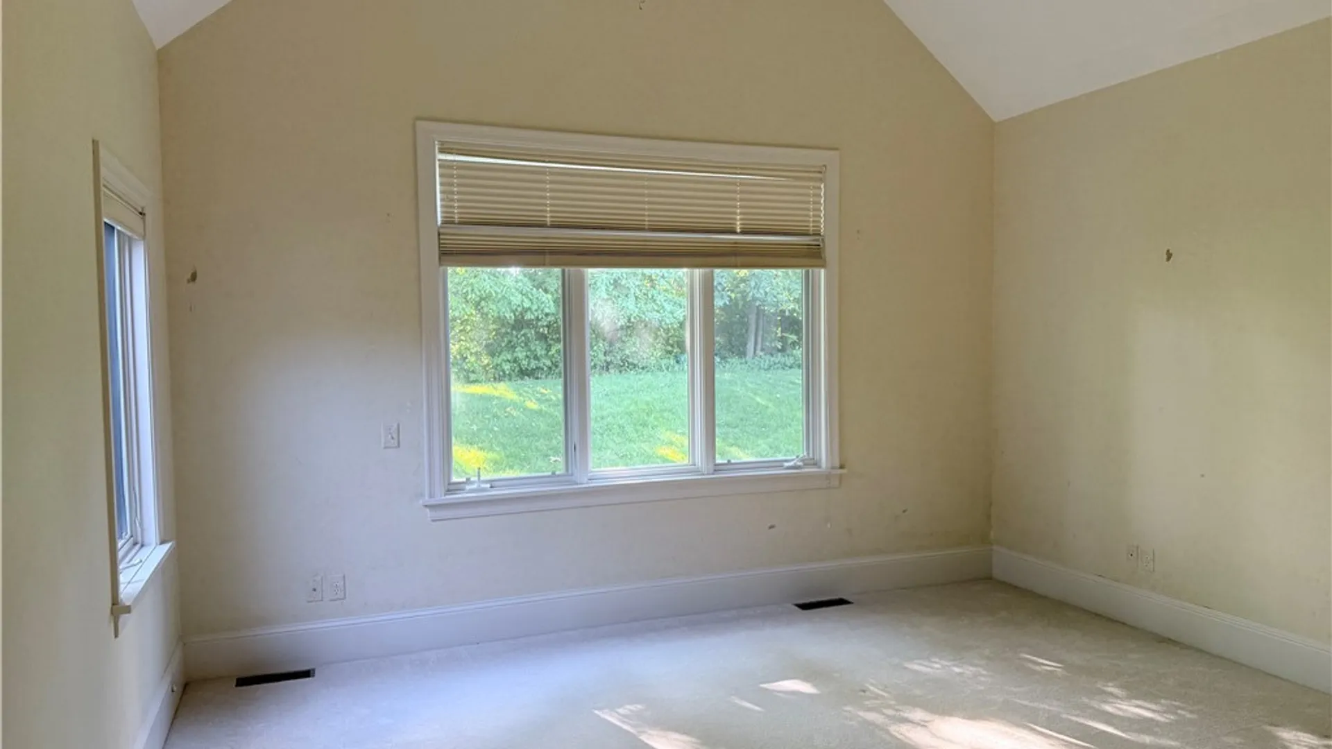Property at 11 Harrington Drive, Perinton, NY 14450 13
