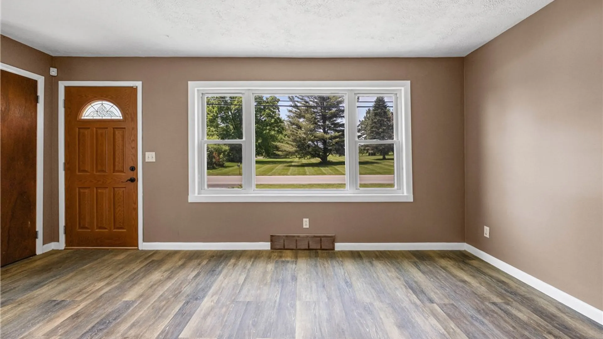 Property at 1894 Manitou Road, Greece, NY 14559 4