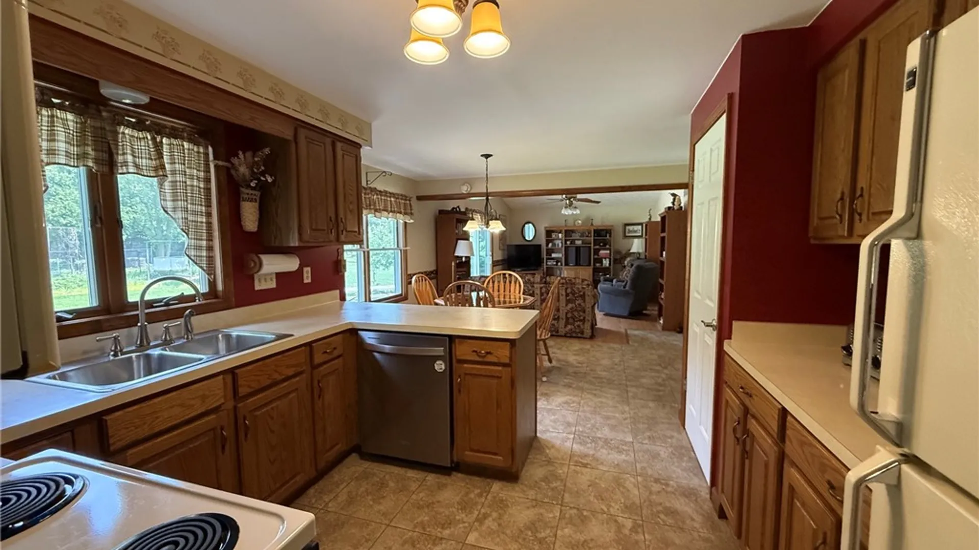 Property at 33 Parnell Drive, Riga, NY 14428 18
